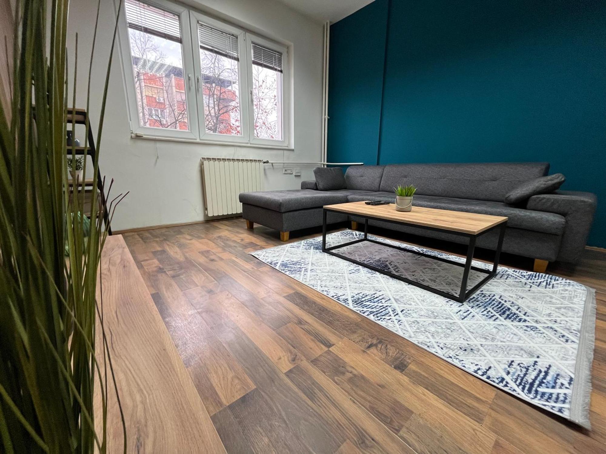Central M - 5 Apartments 스코페 외부 사진