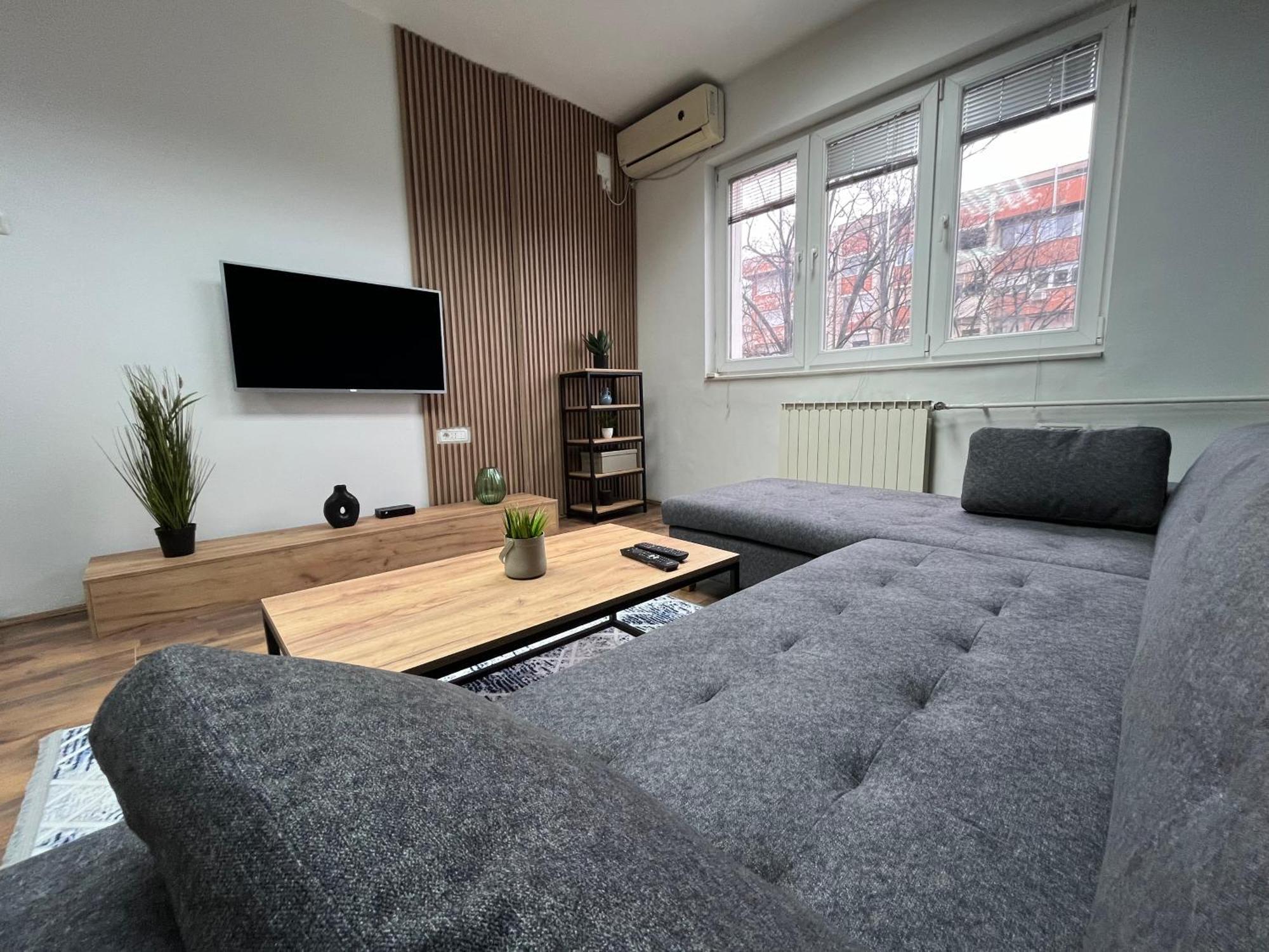 Central M - 5 Apartments 스코페 외부 사진