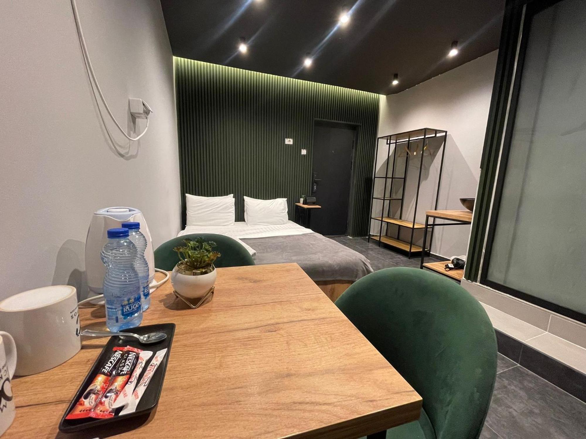 Central M - 5 Apartments 스코페 외부 사진