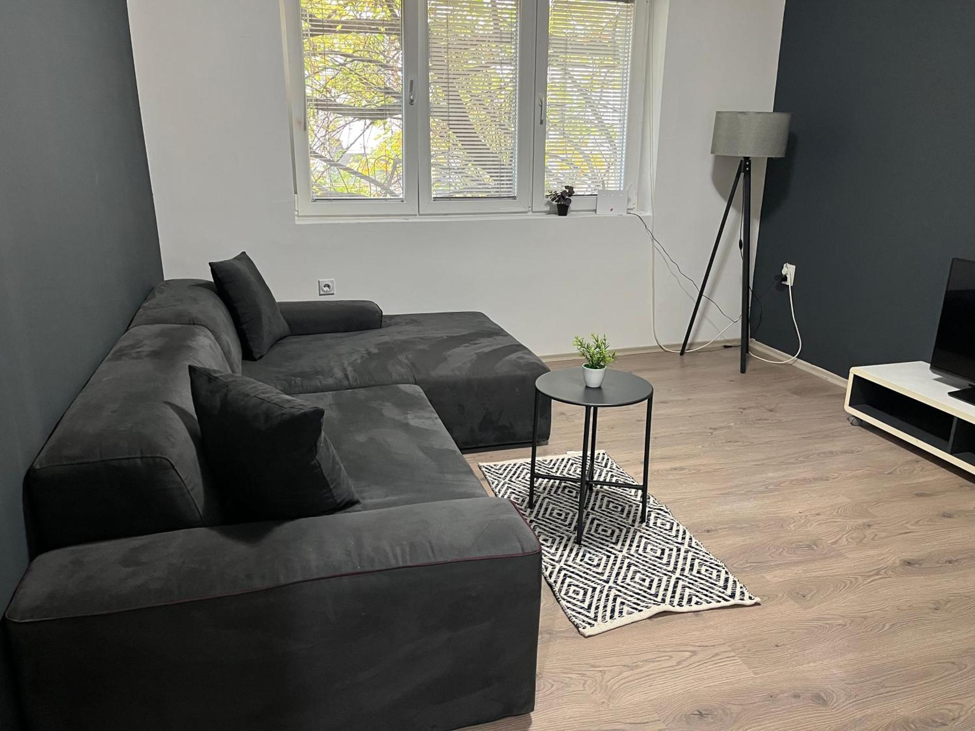 Central M - 5 Apartments 스코페 외부 사진